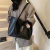 Solid color crossbody underarm bag 2025 new retro tote bag Korean version casual commuting large capacity shoulder bag
