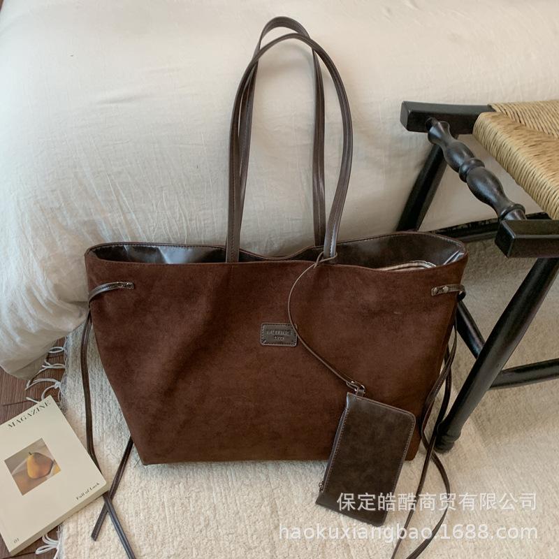 Suede bag women's large capacity 2025 new autumn and winter matte retro shoulder bag commuter tote bag