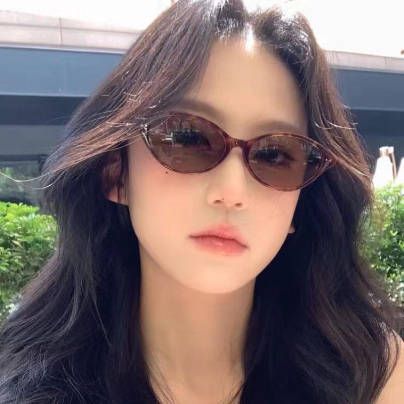 Sexy Small Oval Sunglasses for Women Designer Fashion Luxury Shades UV400 Protection Vintage Sun Glasses