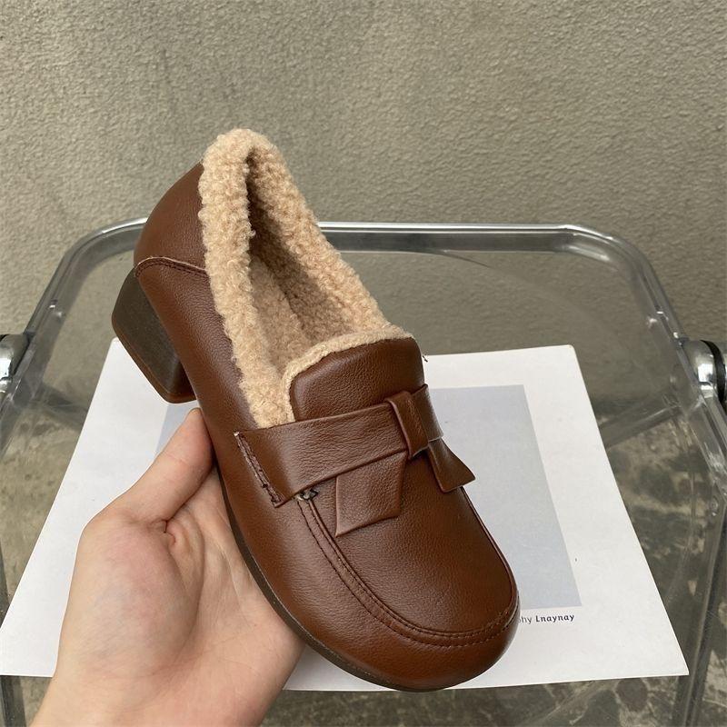 2025 New Lamb Wool Shoes Are Easy To Wear and Not Tired To Keep Your Feet Warm Loafers Pedal New Cotton Shoes Doudou Mother