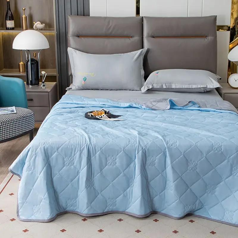 Nová letní prošívaná deka s motivem máty peprné, letní prošívaná deka s chladivým hedvábným potiskem, letní prošívaná deka se zmrzlinou