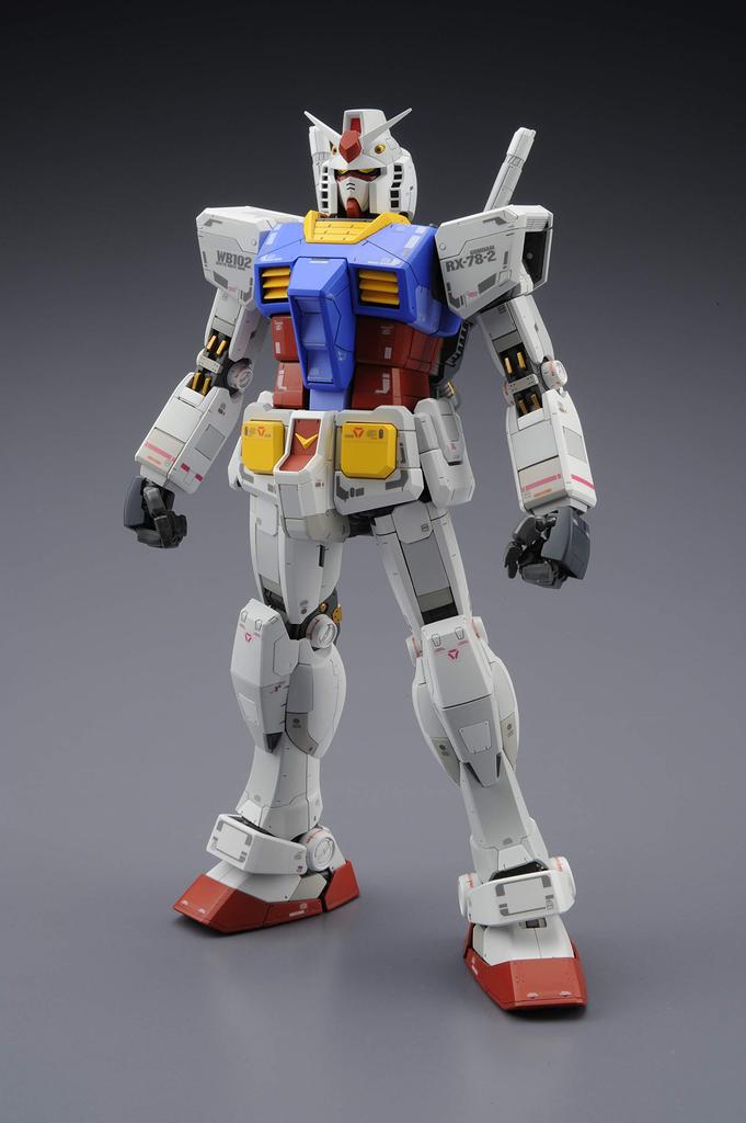 BANDAI SPIRITS MG Mobile Suit Gundam Gundam Scale Plastic Model RX-78-2 Ver.3.0 1/100 Pre-Colored