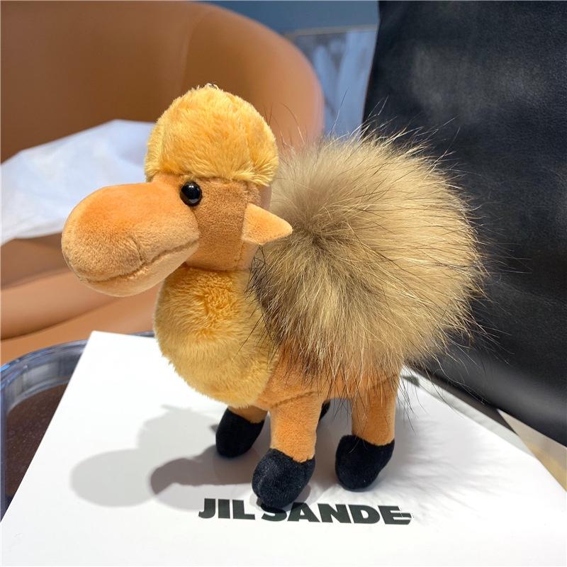 

1 шт. Креативный брелок из натурального меха енота, верблюжий плюшевый, мягкая игрушка, брелок, подвеска для женской сумки, милый пушистый меховой шарик