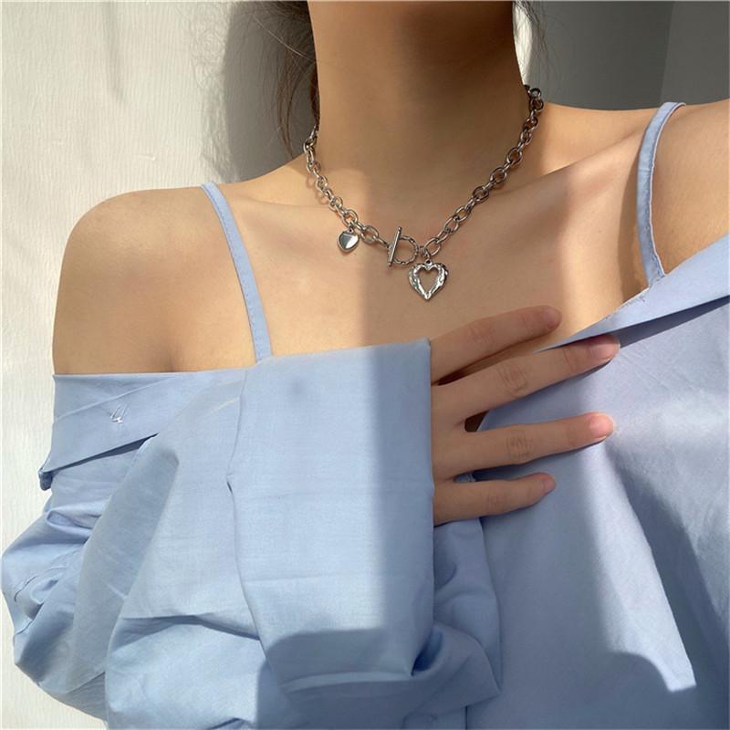 Fashion Love Heart Pendant Choker Necklace for Women Silver Color Clavicle Chain Female Party Jewelry on the Neck New