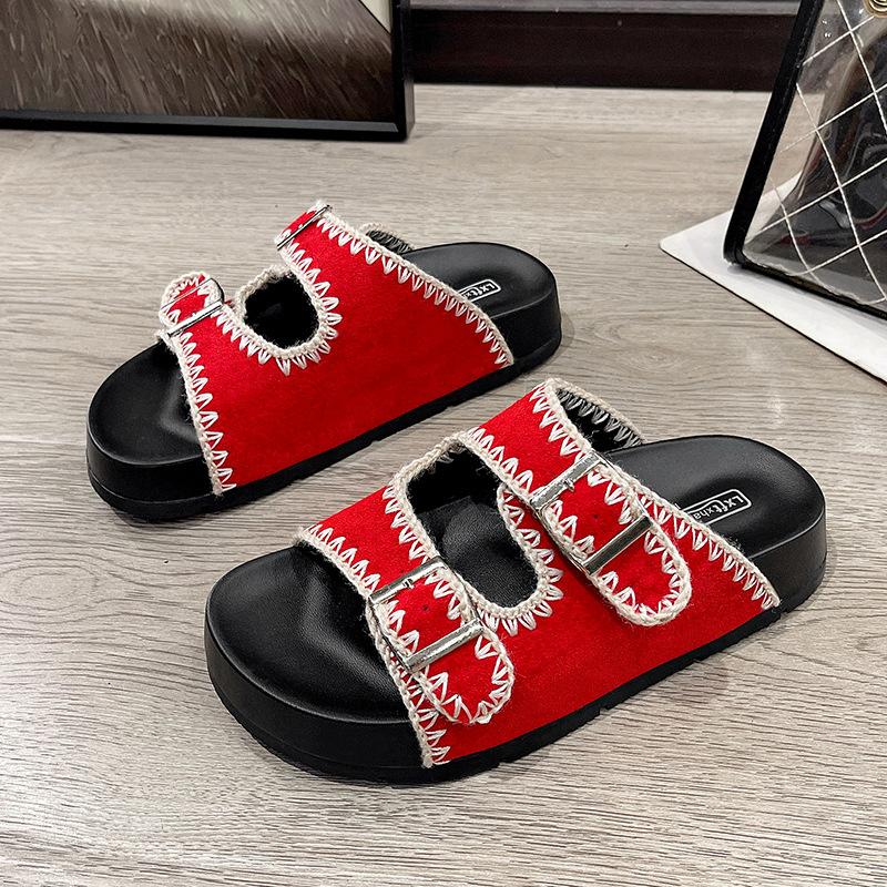 Flat Bottom One-word Outer Slippers Women's Fashion 2025 New Summer Belt Buckle Fairy Wind Soft Bottom Seaside Cool Slippers