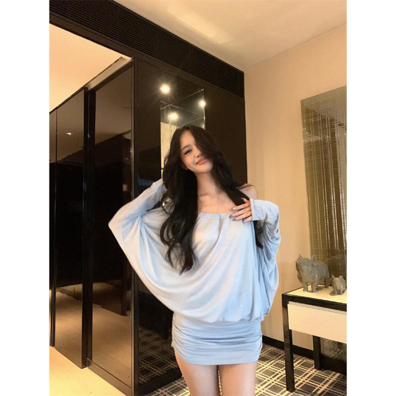 

Blue one-word shoulder long-sleeved dress women s autumn thin waist skirt bat sleeve pure desire Spice girl hip-wrapped short skirt S