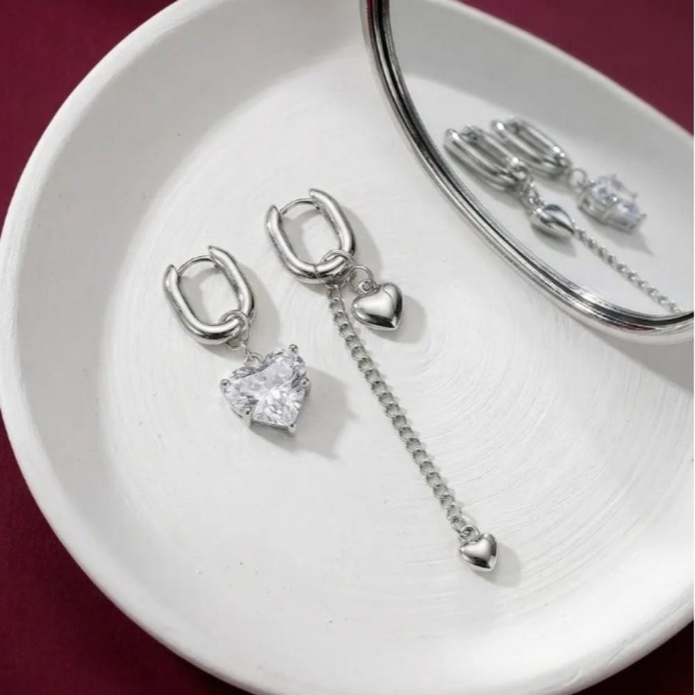 

Heart-shaped Zircon Earrings Asymmetrical Design Long Earrings Jewelry Accessories білий