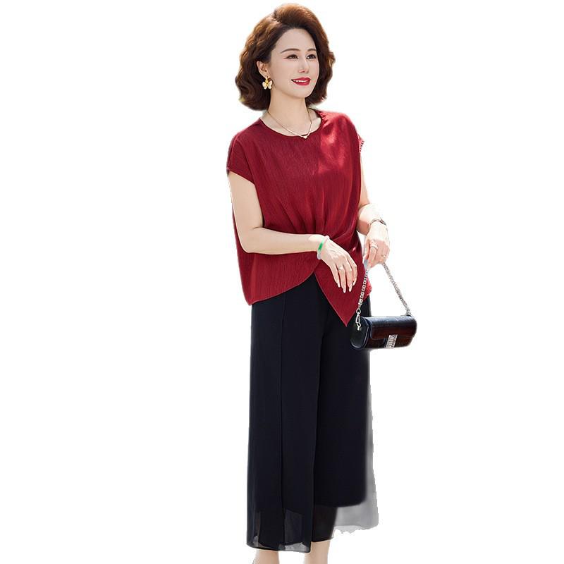 Mom's Summer Short-Sleeve Blouse: Elegant 2026 Two-Piece Set for Middle-Aged & Elderly.