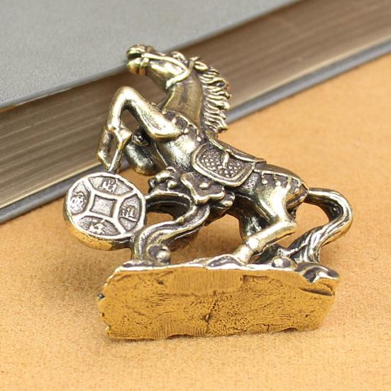 Мініатюрна статуетка щасливого коня з латуні з монетою, символ Китайського Нового року, Фен-шуй, талісман-кінь, прикраса, вінтажна мідна скульптура тварини за гороскопом для багатства, удачі