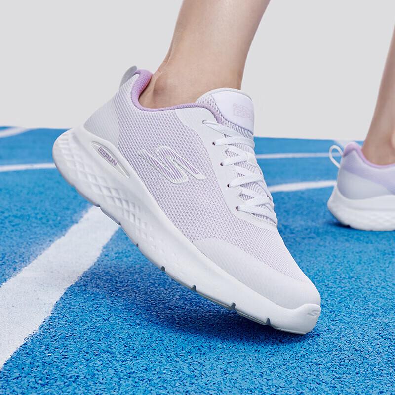 Skechers Women s Breathable Cushioned Mesh Running Shoes 7.5