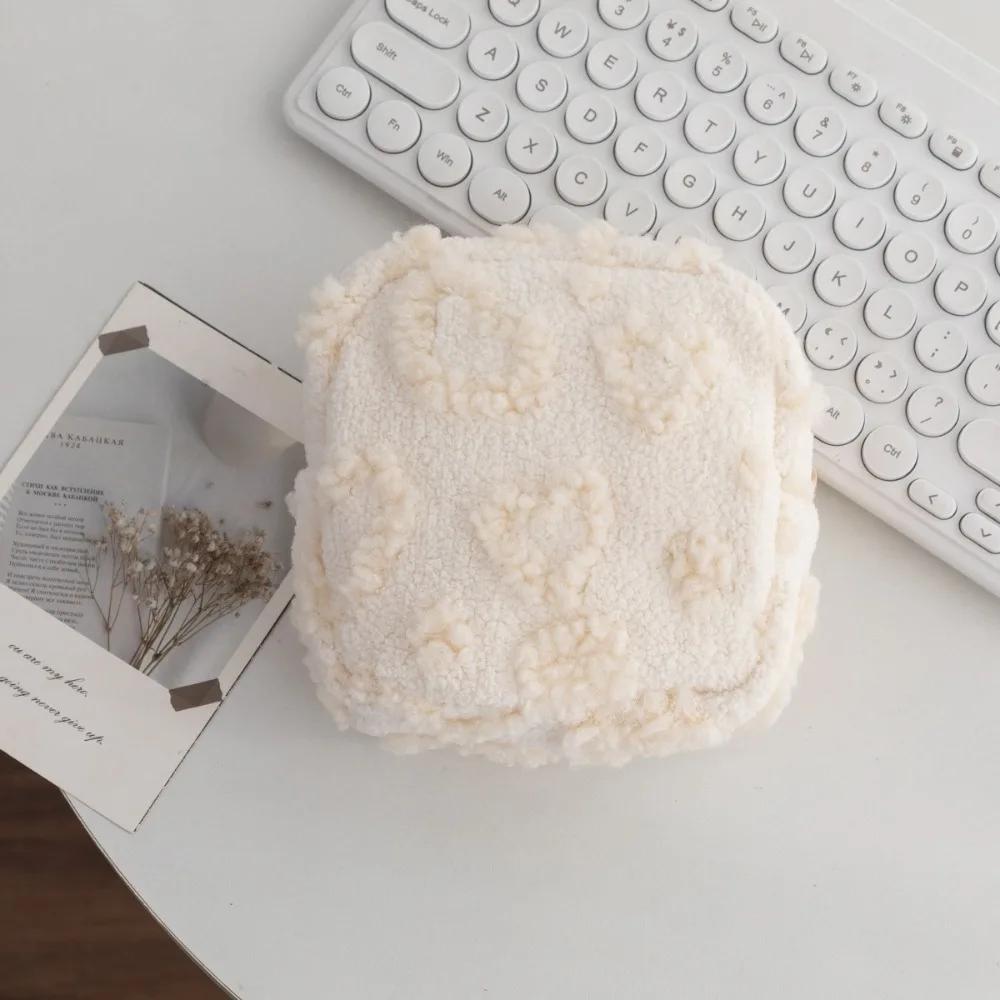 

New Fashion Portable High Quality Cute Love Sanitary Pads Bag Large Capacity Multipurpose Coin Purse Mini Data Cables Organizer бежевий