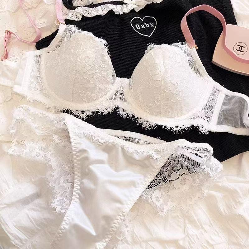 European & American Deep V Lace Color Block See-through Bra & Panty Set for Women - Enhancing & Sexy