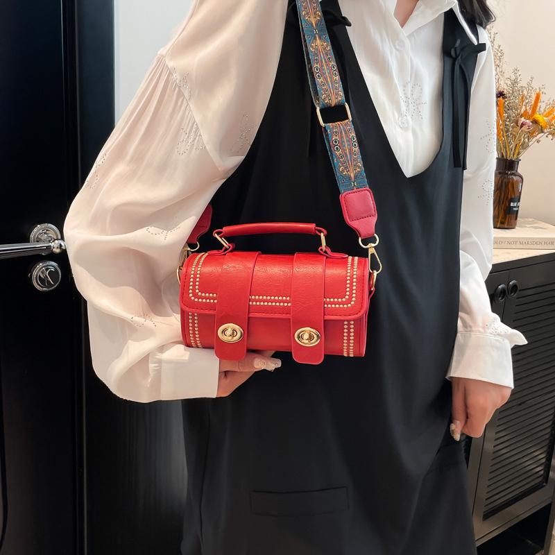 Retro Handbag Tubular Bag Simple Women's Commuter Shoulder Bag Fashion Trendy Crossbody Bag Minimal Tote Bag