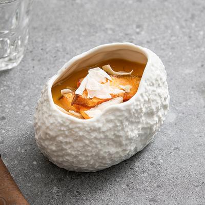 Ceramic Egg-shaped Dessert Bowls, Irregular El Tableware In High-end Restaurants. Creative Molecular Cuisine Dish Open Bowl