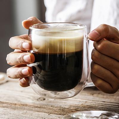 Doppelwandige Glastasse, Kaffeetasse, Isolierglas, Kaffeetassen, Latte-Milch-Teetasse, Wassertasse, Doppelglastasse mit Henkel, Trinkgeschirr