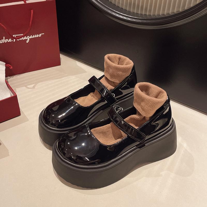 

Женские туфли Мэри Джейн на толстой подошве, женские весна-лето 2025, новый стиль, японские JK, увеличивающие рост, женские черные кожаные туфли маленького размера 39 чёрный