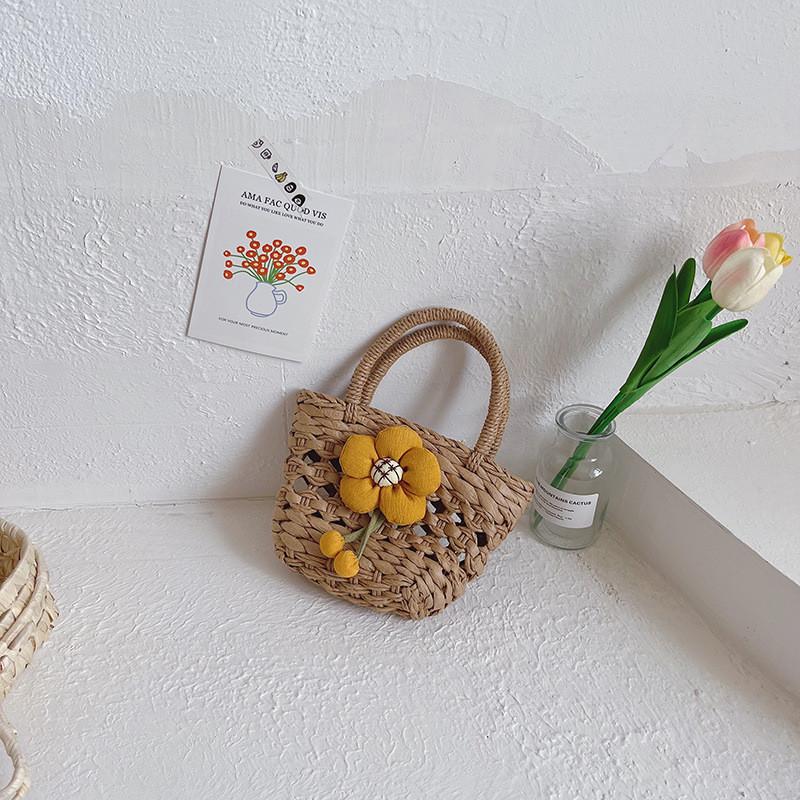 

Stylish Woven Kids Tote Bag For Girls In Pink And Cream Perfect For Summer Beach Outings жовтий