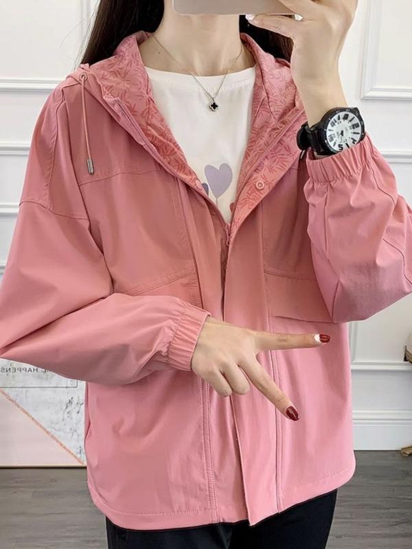 Women's Hooded Windbreaker: Stylish Petite Loose Fit Autumn Jacket for Outdoor Casual Wear