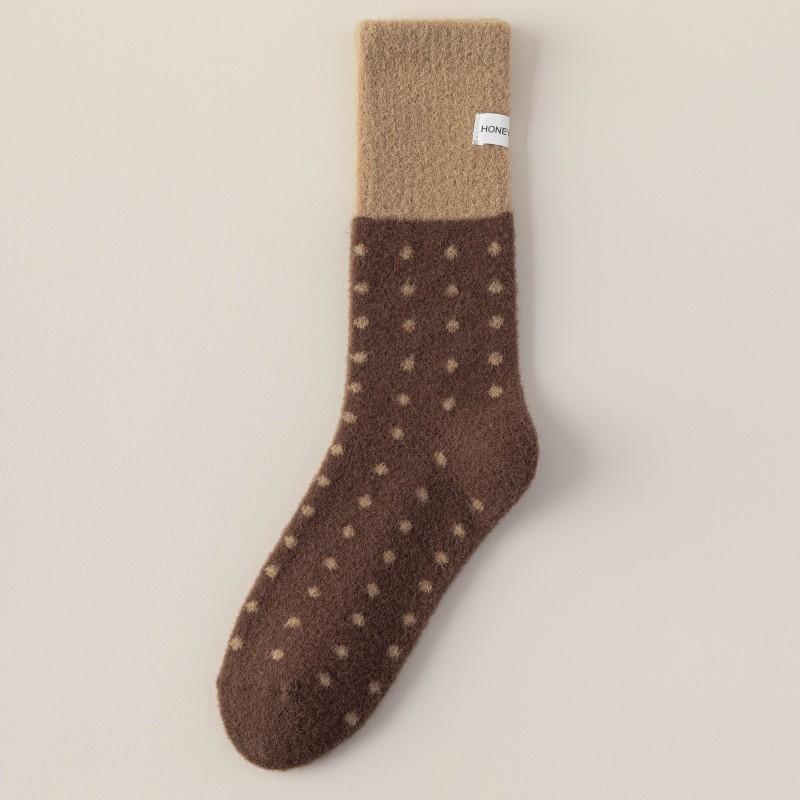 Plush Socks Medium Tube Socks Retro Polka Dot Cloth Label Stacking Stockings Plush Thickened Thermal Socks