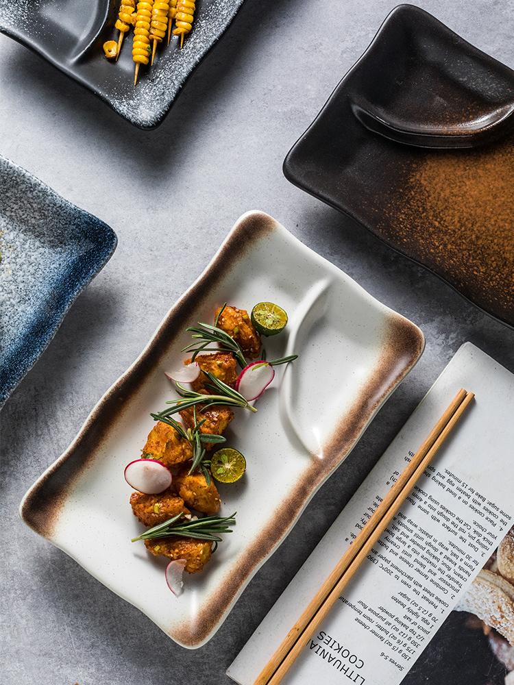 1PC Japanese Rectangular Dumpling Plate, Creative Ceramic Sushi Plate with Dipping Sauce Rack, Sashimi Plate