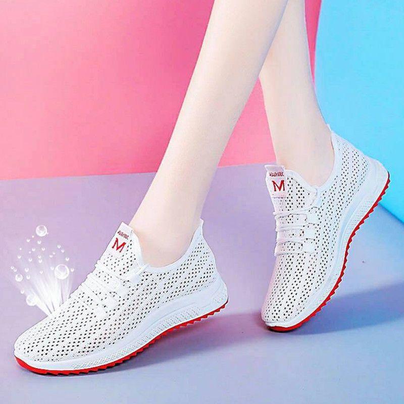 Spring Summer Hollow Mesh Shoes Old Beijing Cloth Shoes Women's Shoes Flat Sole Single Shoes Leisure Mesh Sports Shoes Women's Soft Sole Mom's Shoes