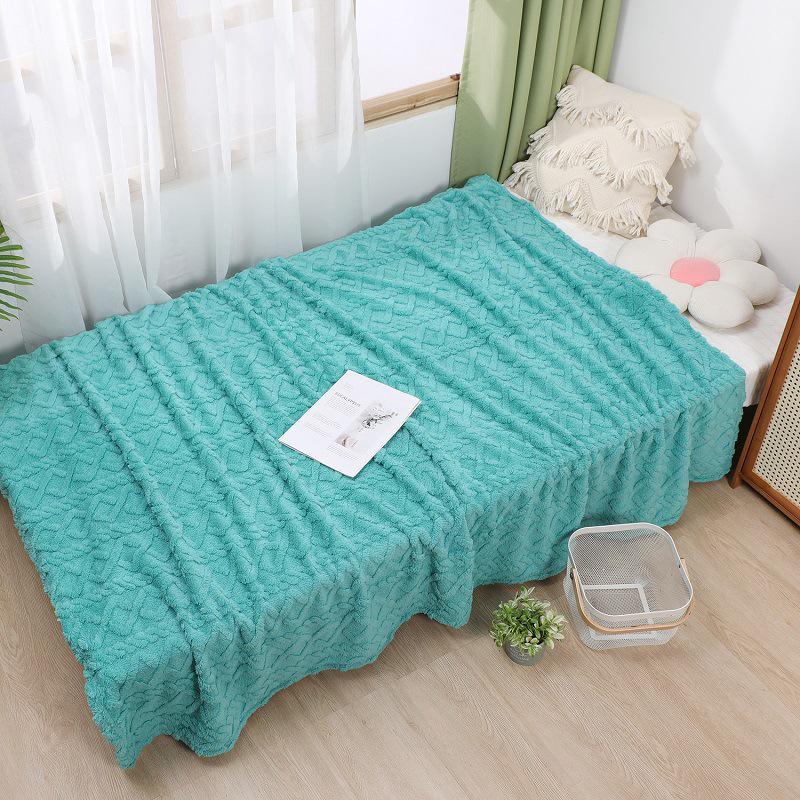 Extra Large Soft Plush Blanket - Warm Cover for Adults, Ideal for Summer Air Conditioning or Naps, Double Person Quilt, 200x220cm.