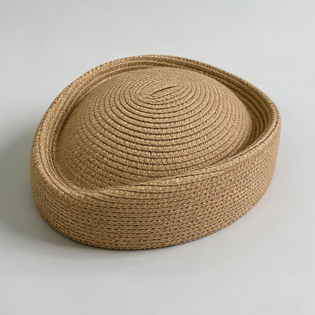 2026 Summer Paper Straw Uniform Party Stewardess Teardrop Hat for Women Hostess Fashion Pillbox Hat Vintage Painter Berets Hat