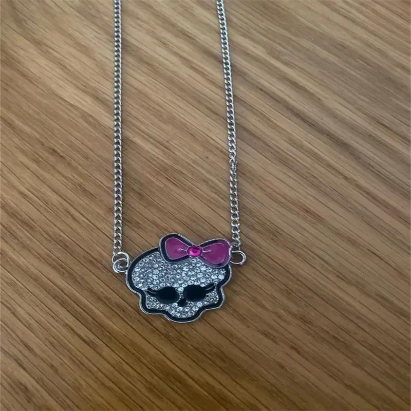 

Accessories Pink Bowknot Rhinestone Skull Necklace for Women Fashion Gothic Bone Link Charm Pendant Harajuku Jewelry