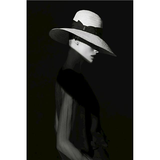 Nordic Black and White Figure Model Posters And Prints Minimalism Girl Wall Art Canvas Paintings Pictures Living Room Home Decor