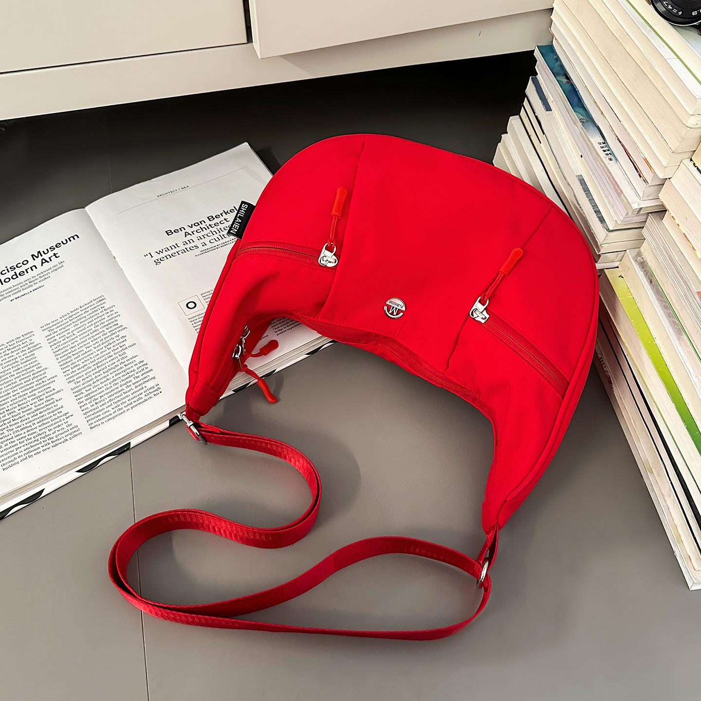 

Женская сумка кроссбоди «Облако-пельмень» - Вместительная холщовая сумка через плечо в корейском стиле для поездок студентов 32x12x18 cm