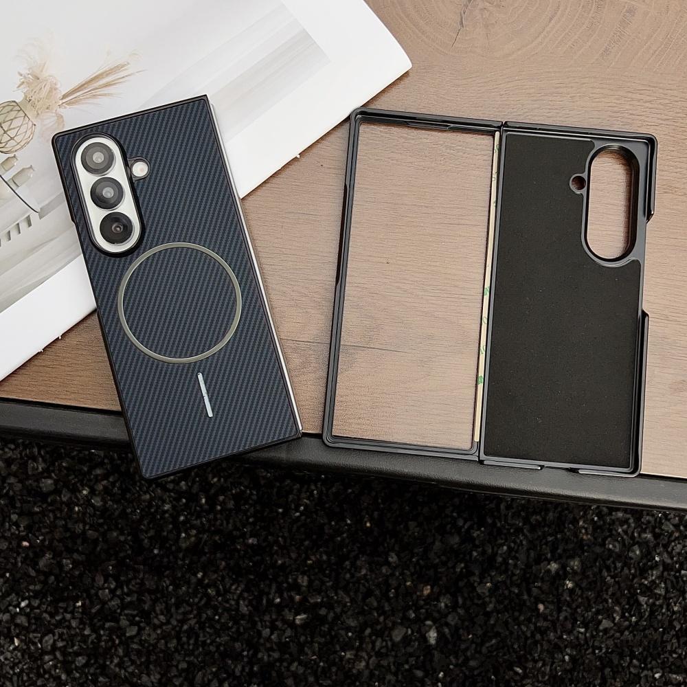 Ultra cienkie magnetyczne etui z włókna węglowego dla Samsung ZFold 7 Fold6 Fold5 Fold4 Fold3 5G Odporna na wstrząsy osłona ochronna dla Fold 7