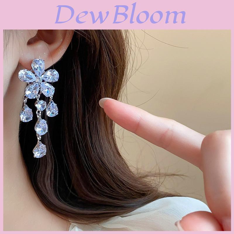 Zircon Flower Water Drop Necklace For Elegant Women With Copper Material And Lockbone Style