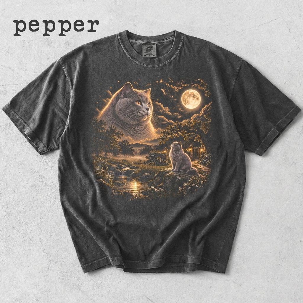 British Shorthair Howling To The Moon Shirt, Cat Lover Gift, Moonlight Cat Tee, Cozy Cat Shirt, Comfort Colors Shirt