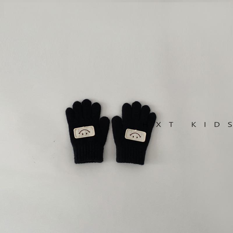 

-Детские перчатки для годовалых детей зимние уличные теплые со смайликом маленькие стандартные пальцы для младенца зимние перчатки Reference age 1-5 years old чёрный