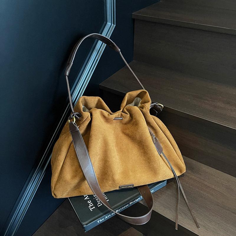 Large-capacity Commuter Crossbody Bag, High-end Pleated Shoulder Bag, Handbag