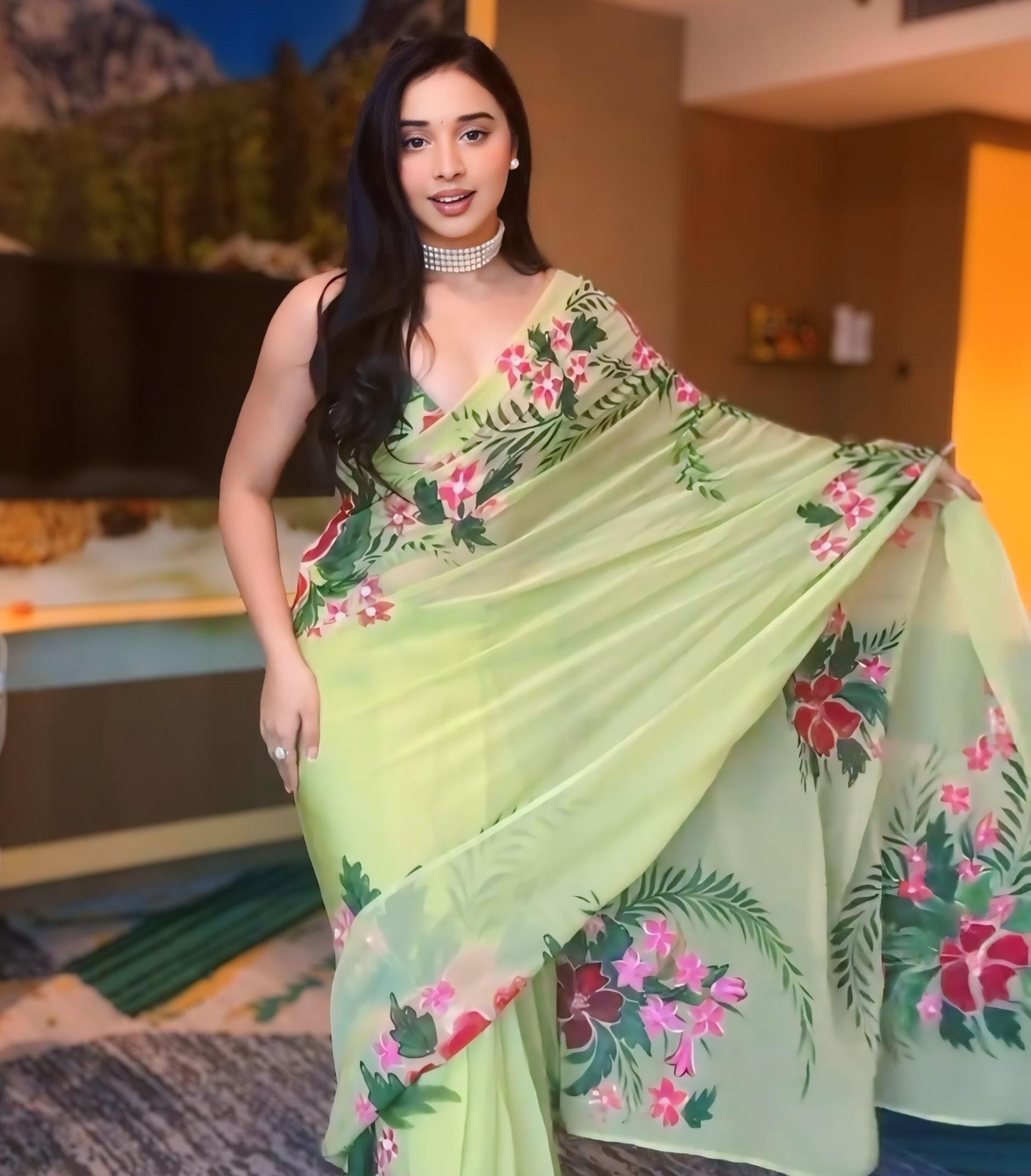 

Популярное индийское готовое зеленое сари из шелка-жоржета