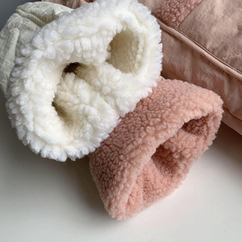 Осень-зима женское однотонное пальто в клетку с v-образным вырезом и длинным рукавом — фото 14