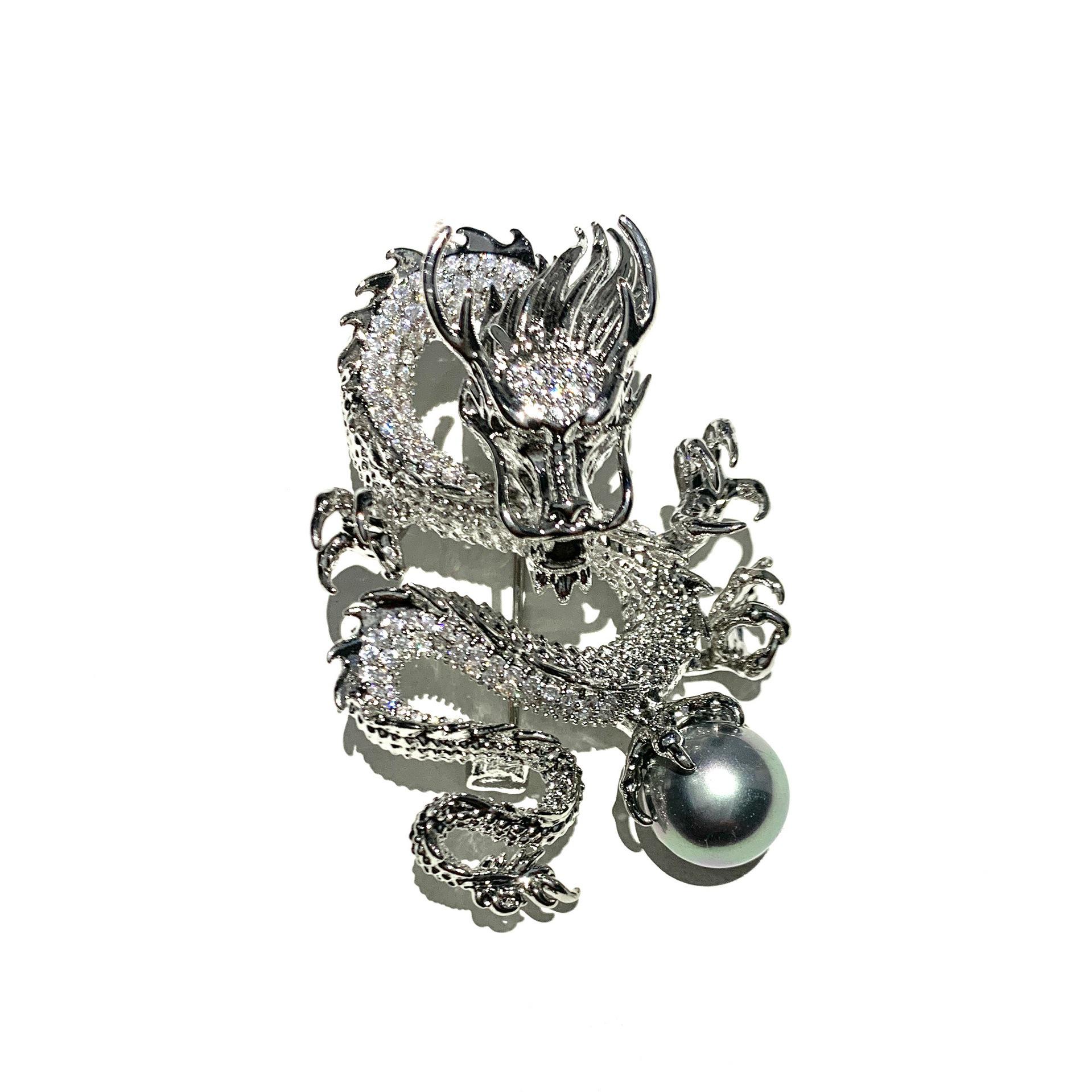 Bo Xin Yun Luxury Zirconia Dragon Brooch with Agate Zodiac Design