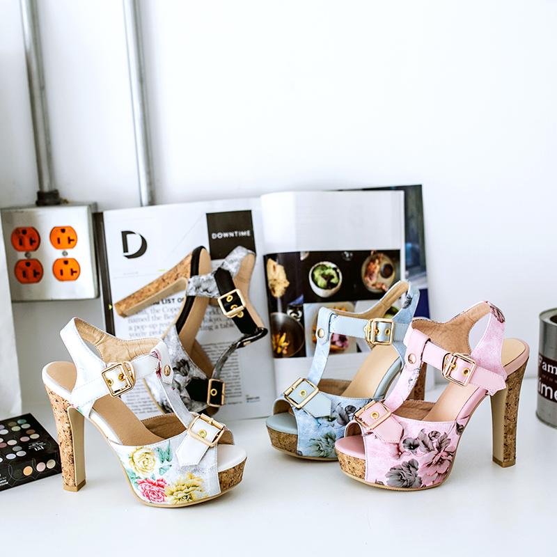 Dámské sandály na vysokém podpatku sexy evropský a americký styl léto nové voděodolné stolkové silné podpatky velká velikost boty s otevřenou špičkou