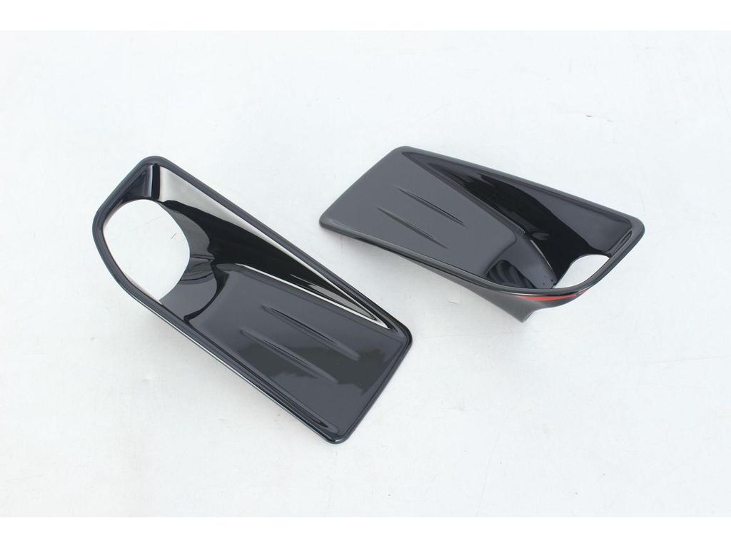 Compatible with 2024 Ford Bronco Sport Urban Model: Exterior Tailgate & Rear Door Bowl Decals.