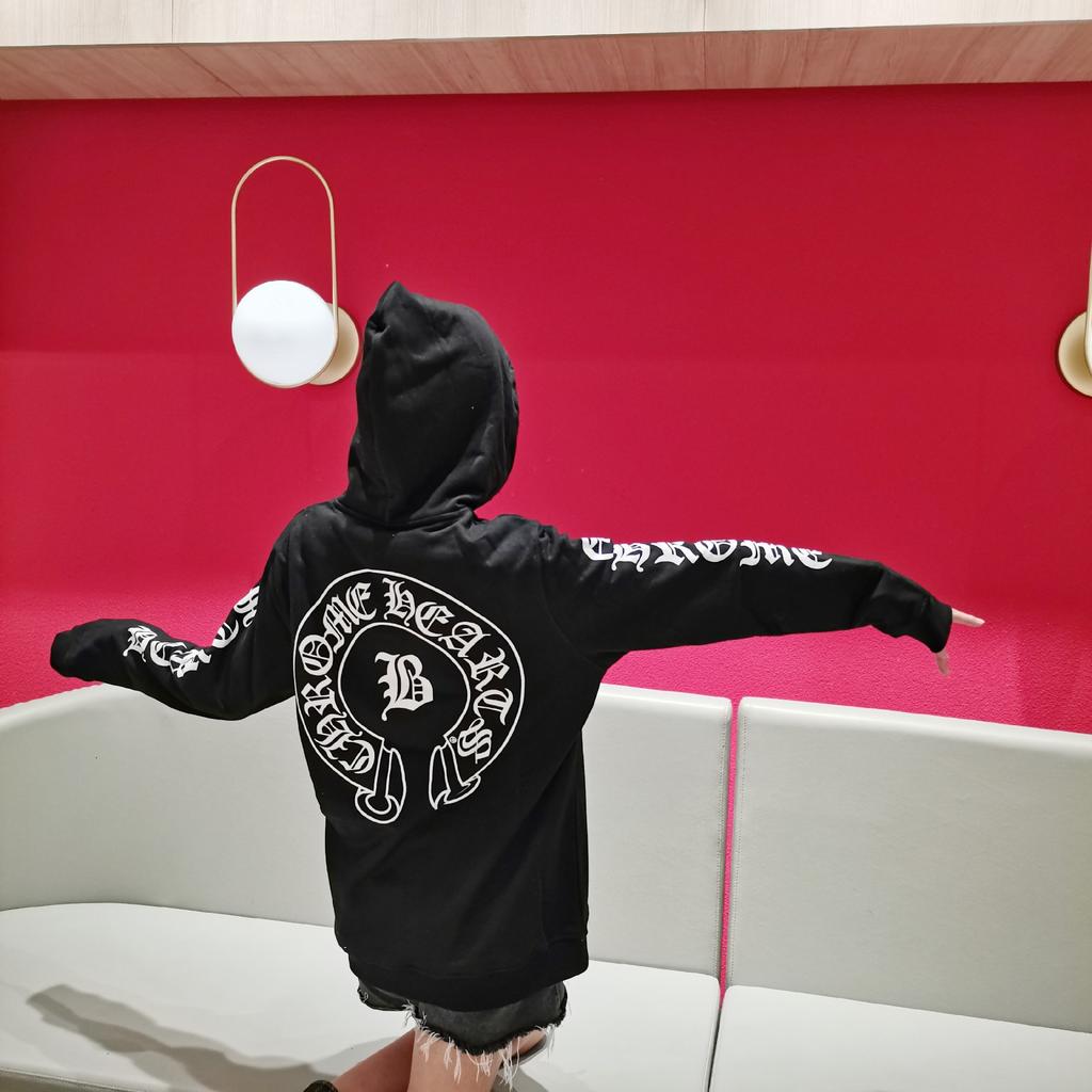 8081 CHROME HEARTS 2025 Nová jarná a jesenná nadrozmerná tenká mikina s kapucňou s logom v klasickom štýle pre páry