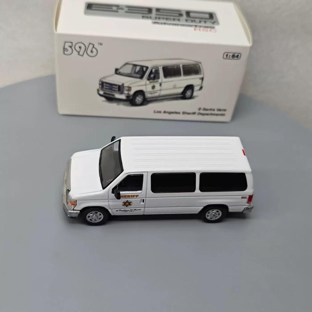 596 Model 1:64 Suburban H1 Express Van Wagner Victoria Crown Multiple alloy car models