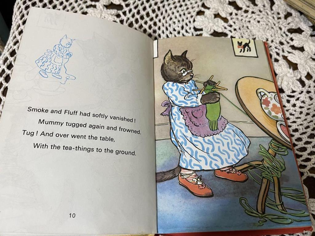 [USED] British Picture Book SMOKE and FLUFF