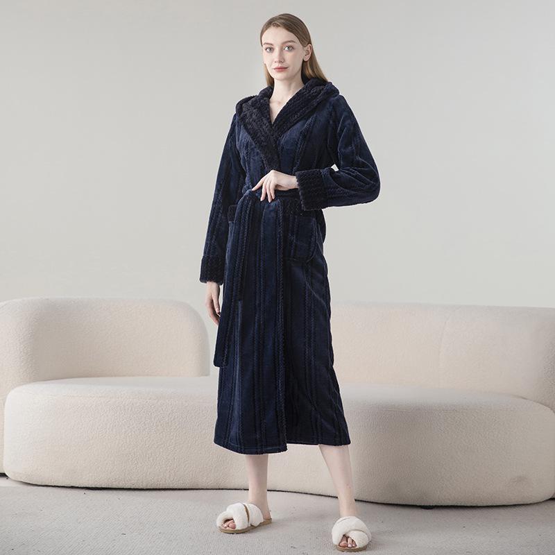 In-Stock Extra Long Hooded Jacquard Velvet Women's Bathrobe and Pajamas for Autumn/Winter