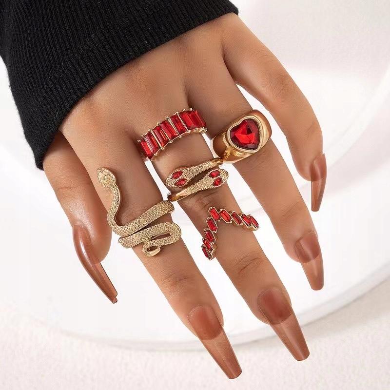 Gold Retro Punk Vintage Ring Set 5 Rings Snakes Red