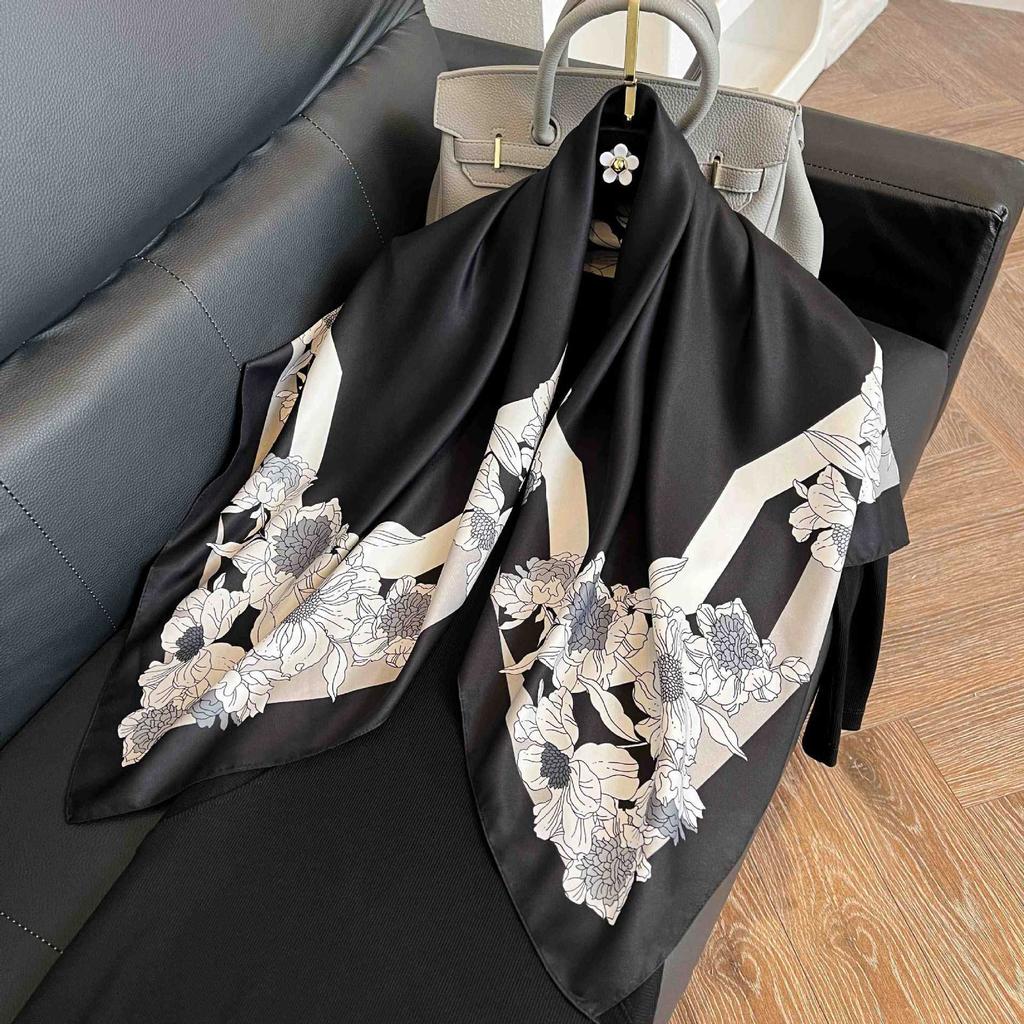 91Cm square scarf silk scarf women's new literary and fashion scarf accessories autumn and winter retro versatile shawl