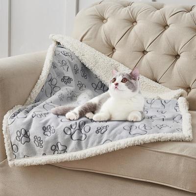 Waterproof Flannel Sherpa Pet Blanket - Warm Dog & Cat Mat
