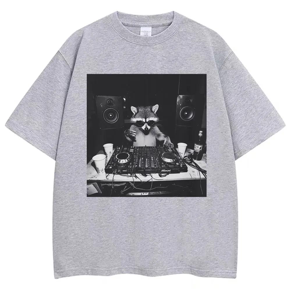 Funny raccoon DJ T-shirtfunny animal women's vintage T-shirt oversized casual streetwear T-shirt