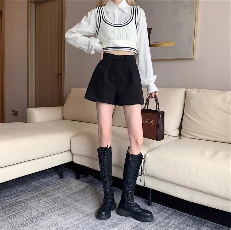 2024 Women's High-Waisted Woolen Shorts: A-Line, Slimming, Thickened, Black Casual Pants for Autumn & Winter Wear