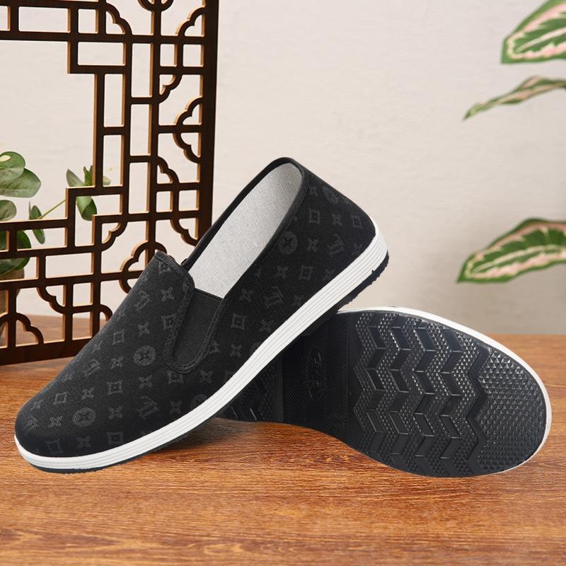 New Old Beijing Cloth Shoes Men's Casual Shoes Breathable, Non-slip and Wear-resistant One-pedal Driving Shoes Black Cloth Shoes